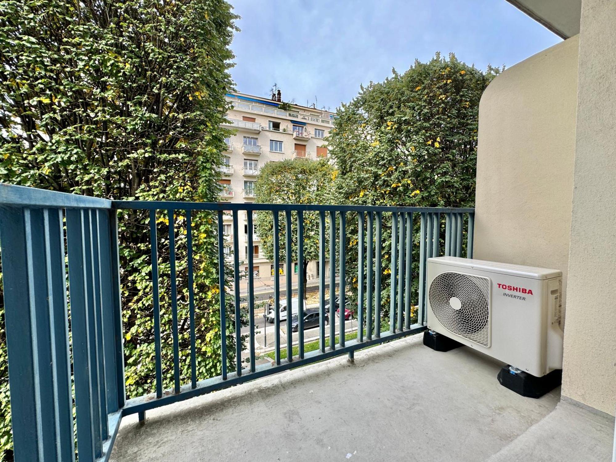 Le City Centre-Ville Trams Grenoble Luaran gambar
